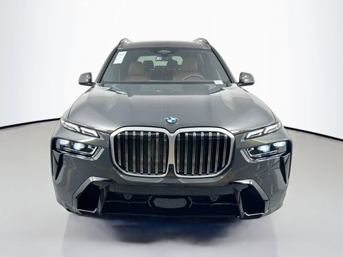 Used 2026 BMW X7 xDrive40i w/ M Sport Package image 2
