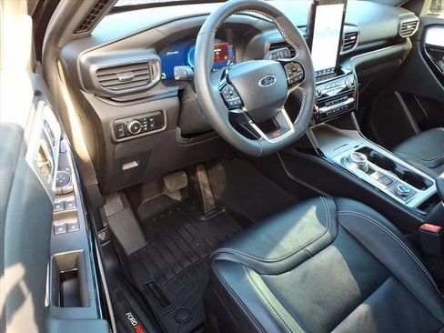 Certified 2024 Ford Explorer ST w/ Equipment Group 401A image 21