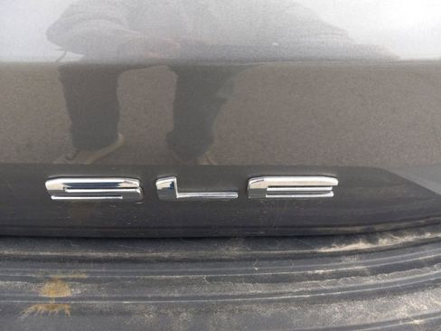 Used 2021 GMC Yukon SLE image 8