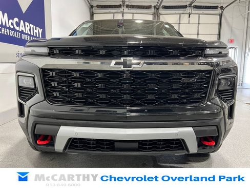 Used 2025 Chevrolet Traverse Z71 w/ Enhanced Driving Package AWD/4WD image 9