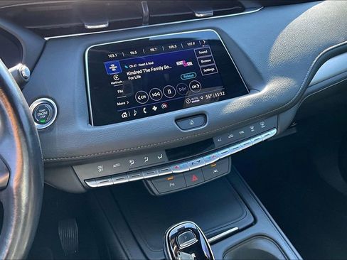 Used 2023 Cadillac XT4 Premium Luxury FWD image 32