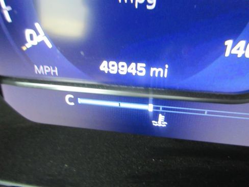 Certified 2022 Chevrolet Silverado 1500 LTZ AWD/4WD image 34