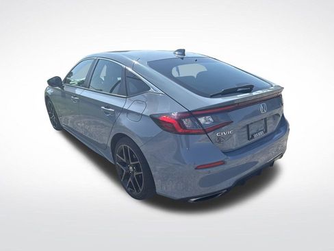 Certified 2022 Honda Civic Sport Touring image 3