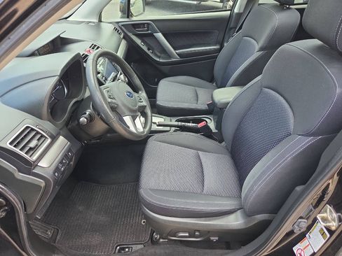 Used 2017 Subaru Forester 2.5i Premium AWD/4WD image 14