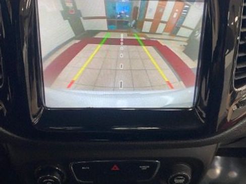 Used 2020 Jeep Compass Limited image 29