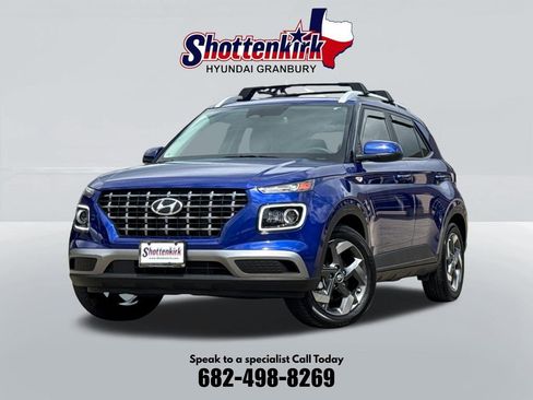 Certified 2025 Hyundai Venue Limited FWD image 1