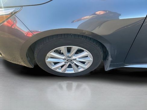 Used 2025 Toyota Corolla SE image 17