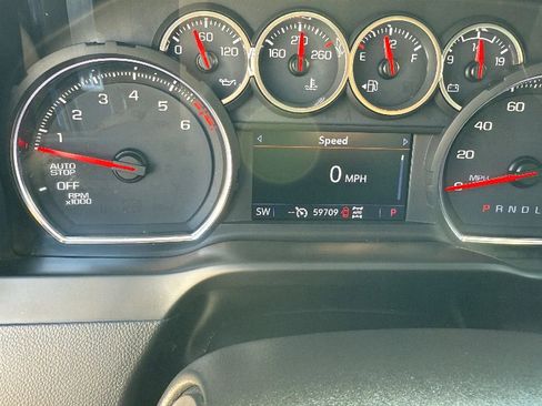 Used 2020 Chevrolet Silverado 1500 LT Trail Boss image 30