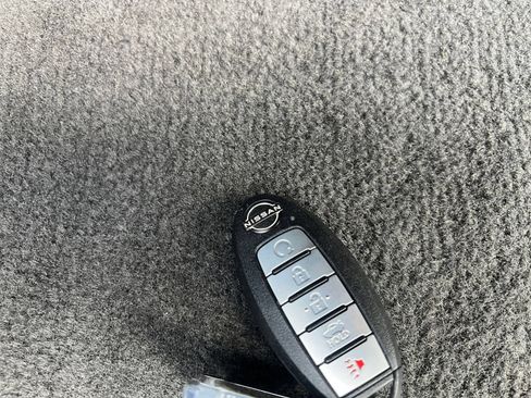 Used 2025 Nissan Altima 2.5 SV FWD image 25