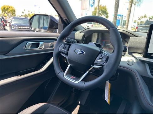 New 2025 Ford Explorer ST image 12