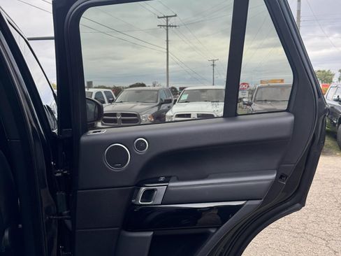 Used 2017 Land Rover Range Rover Supercharged image 19