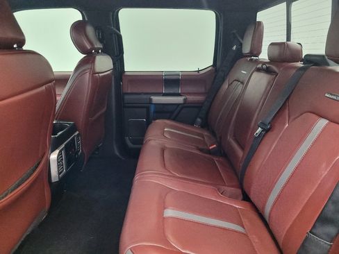 Used 2018 Ford F150 Platinum w/ Equipment Group 701A Luxury image 18