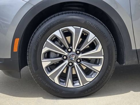 Used 2025 Buick Envision Preferred AWD/4WD image 11