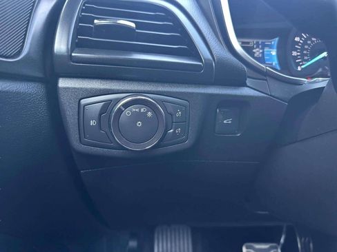 Used 2017 Ford Fusion Titanium image 22