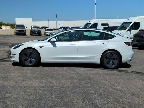 Used 2023 Tesla Model 3 Standard Range RWD image 5