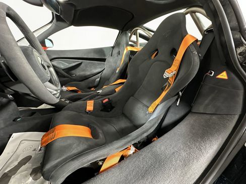 Used 2024 McLaren 750S image 11