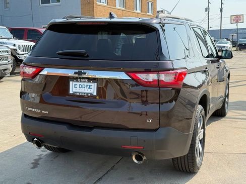 Used 2020 Chevrolet Traverse LT w/ LT Premium Package AWD/4WD image 7