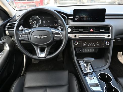 Used 2025 Genesis G70 2.5T RWD image 28