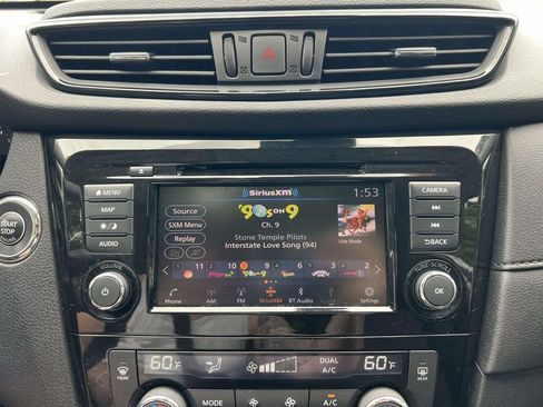 Used 2019 Nissan Rogue SV w/ Sun & Sound Touring Package AWD/4WD image 27