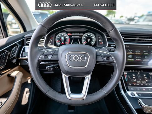 Used 2023 Audi Q7 3.0T Premium Plus w/ Premium Plus Package AWD/4WD image 17