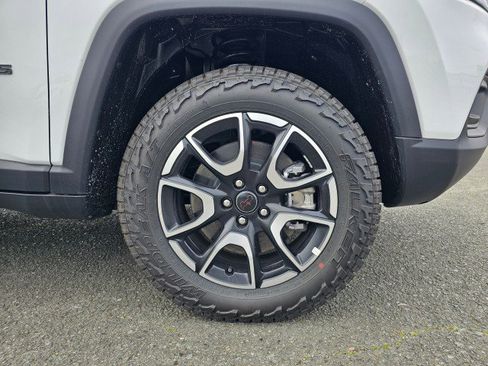 New 2026 Jeep Compass Trailhawk AWD/4WD image 9