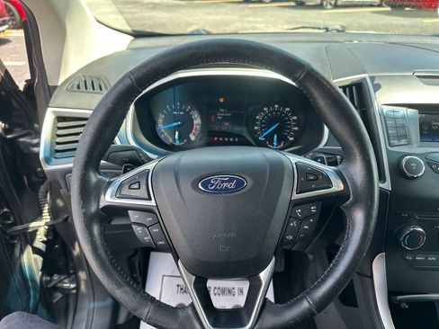 Used 2015 Ford Edge SEL AWD/4WD image 10