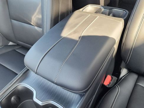 New 2026 GMC Acadia Elevation w/ Black Edition FWD image 32