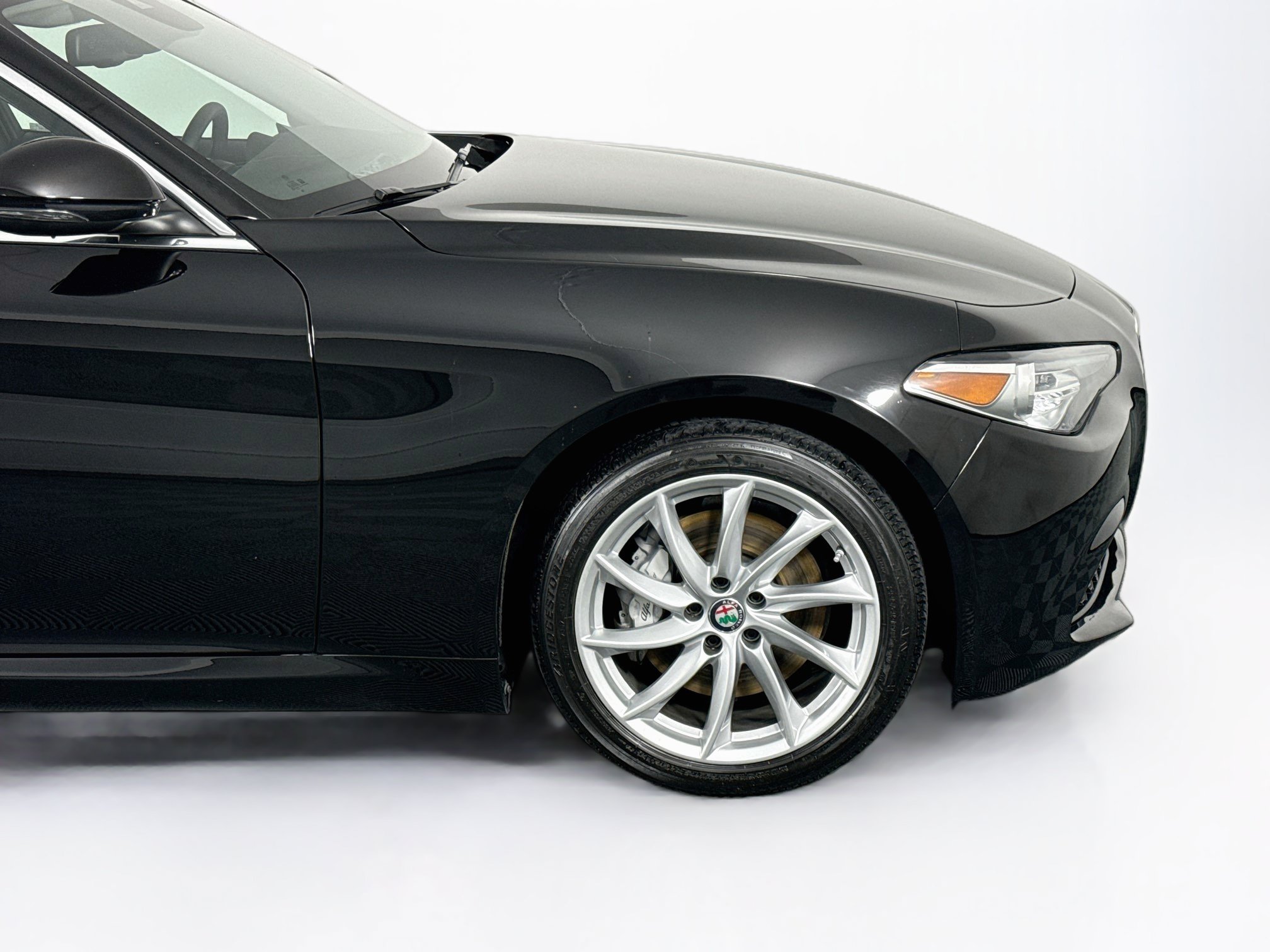 Used 2020 Alfa Romeo Giulia AWD w/ Cold Weather Package image 45