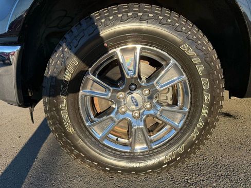 Used 2016 Ford F150 Lariat w/ Equipment Group 502A Luxury image 9