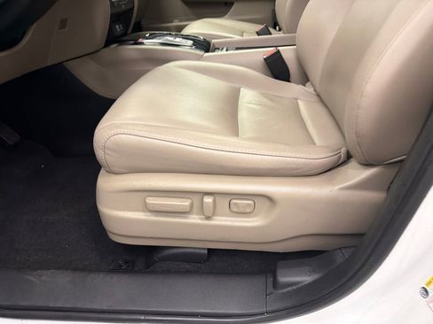 Used 2022 Honda Pilot Touring image 10