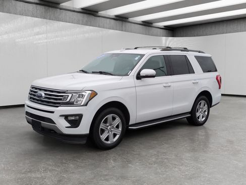 Used 2020 Ford Expedition XLT w/ Equipment Group 202A AWD/4WD image 3