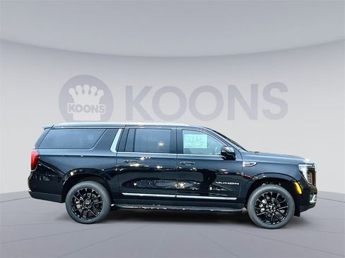 New 2026 GMC Yukon XL Elevation image 8