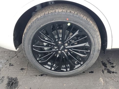 New 2026 Lincoln Corsair Premiere image 5