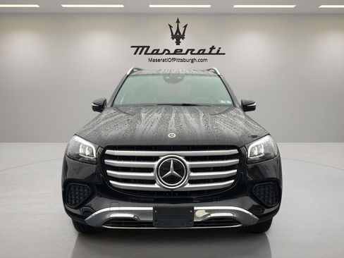 Used 2025 Mercedes-Benz GLS 450 4MATIC image 2
