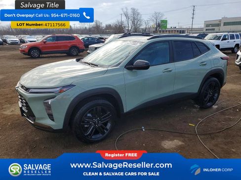 Used 2025 Chevrolet Trax ACTIV w/ Sunroof Package image 1