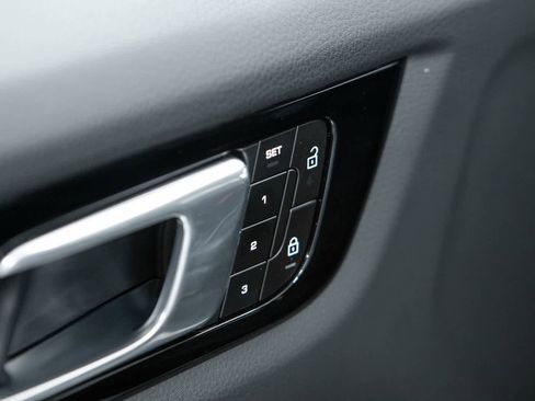 Certified 2023 Porsche Cayenne Platinum Edition AWD/4WD image 25