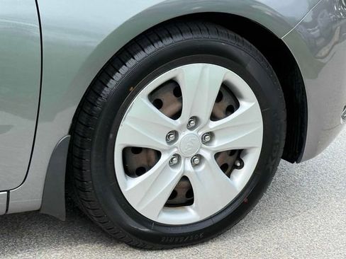 Used 2016 Kia Forte LX FWD image 18