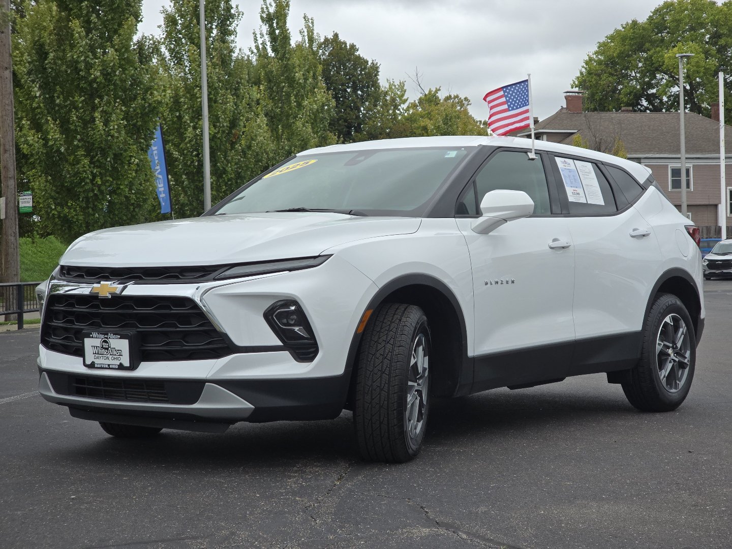 Used 2025 Chevrolet Blazer LT FWD image 17