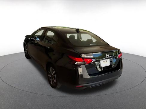 Used 2025 Nissan Versa SV FWD image 10