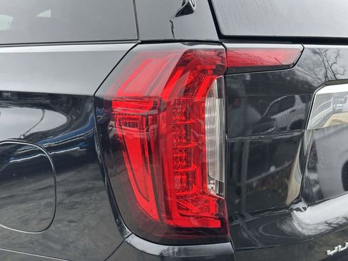 Used 2024 GMC Yukon Denali image 12