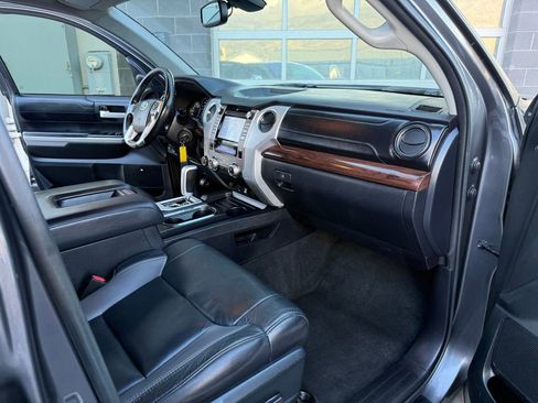 Used 2018 Toyota Tundra Limited w/ Limited Premium Package AWD/4WD image 20