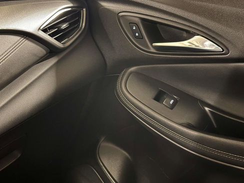 Used 2023 Buick Encore GX Preferred w/ Cold Weather Comfort Package FWD image 25
