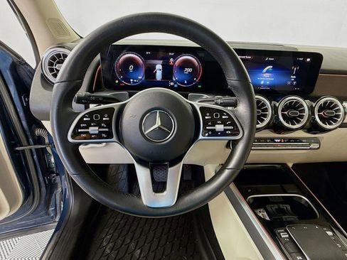 Used 2023 Mercedes-Benz GLB 250 GLB 250 image 11