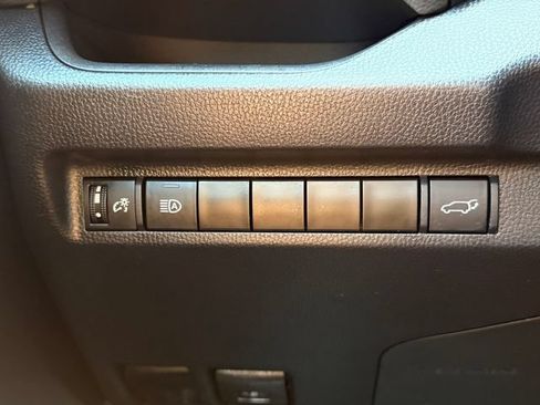 Used 2023 Toyota RAV4 XLE w/ Convenience Package FWD image 27