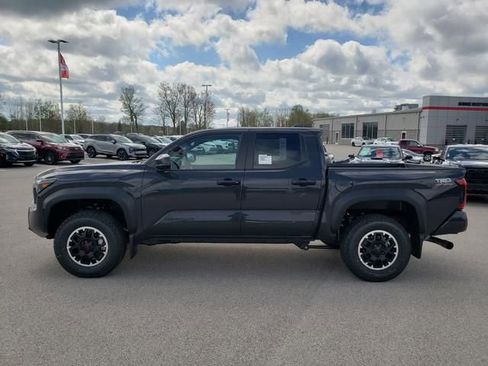 New 2026 Toyota Tacoma TRD Off-Road AWD/4WD image 9