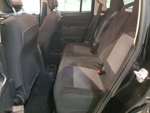 Used 2014 Jeep Patriot Sport image 28