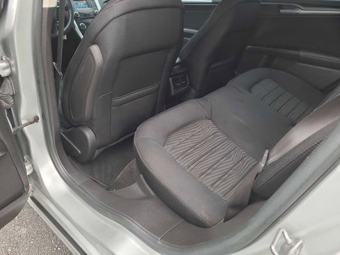Used 2016 Ford Fusion SE FWD image 20