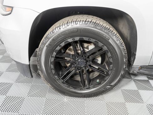 Used 2018 Chevrolet Tahoe Premier image 26