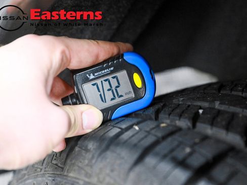 Used 2022 Nissan Rogue SV image 37