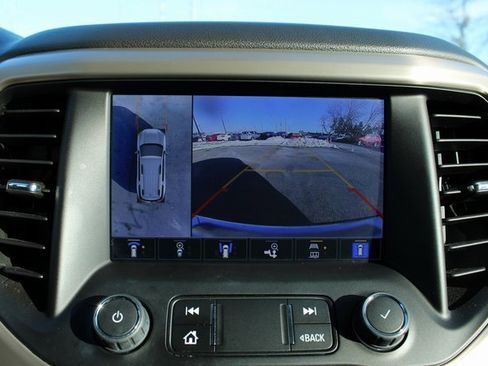 Used 2022 GMC Acadia Denali w/ Denali Ultimate Package image 25